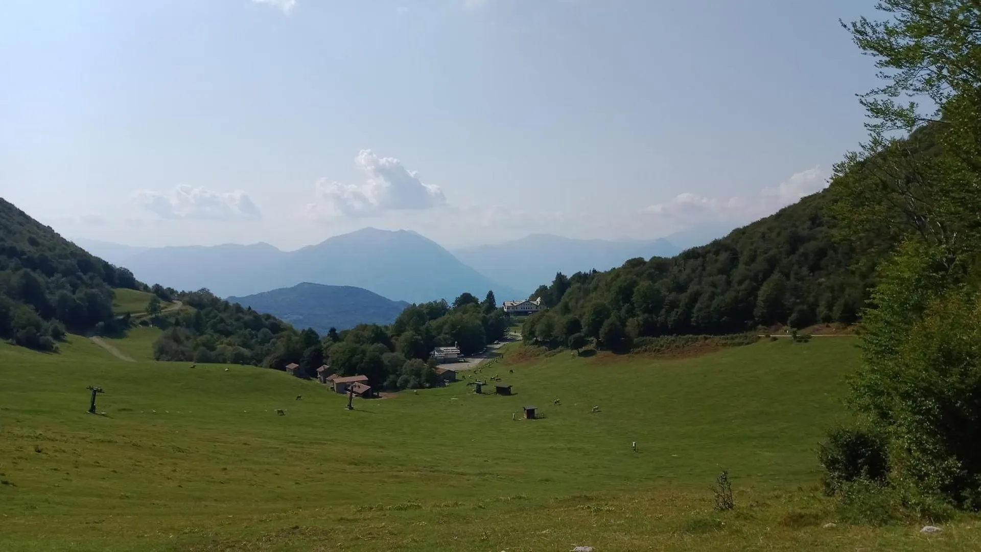 Il Giardino Di Cres Bed & Breakfast Esino Lario Italy